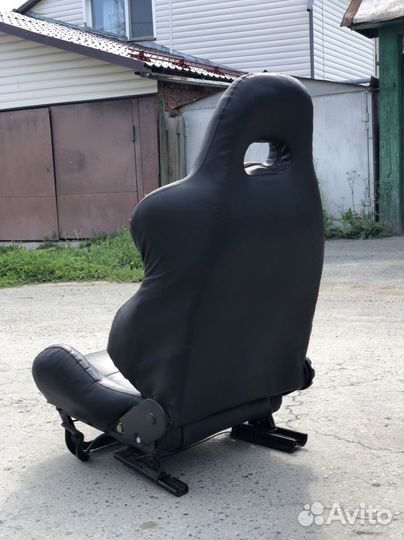 Спортивные сиденья ковши