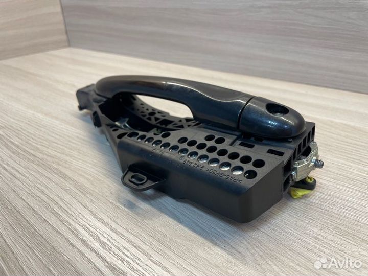 Ручка двери внешняя передняя левая LADA X-Ray