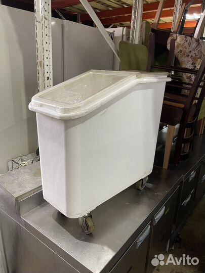 Контейнер для сыпучих продуктов Cambro IBS20