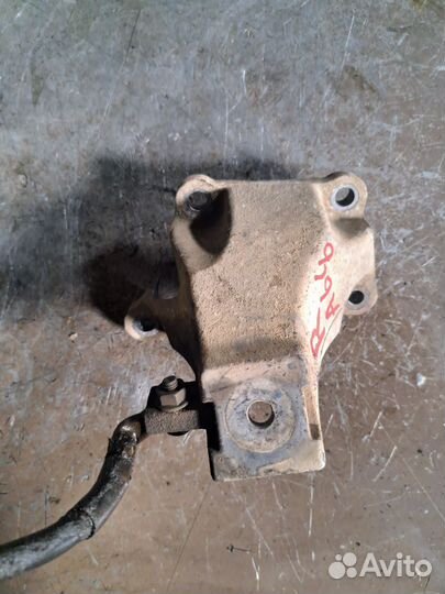 Кронштейн двигателя Audi A6 C6