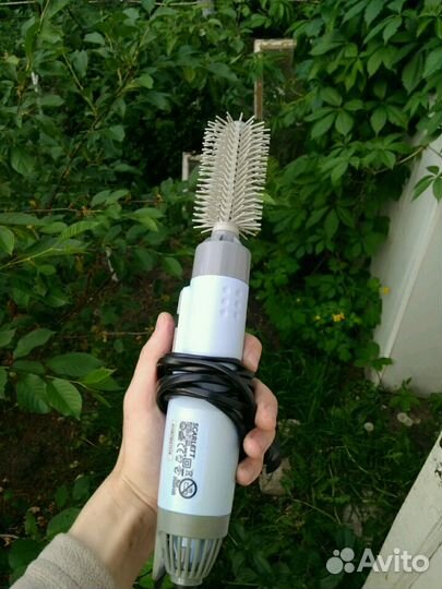 Фен-щетка Scarlett SC-275