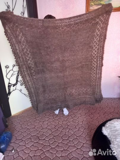 Пуховый платок шаль