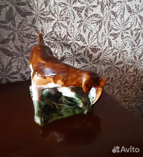 Фигурка Сеттер с дичью. Обливная керамика