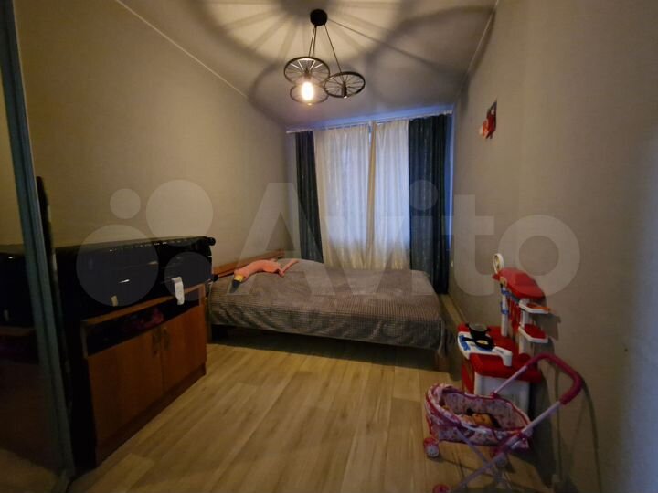 2-к. квартира, 47 м², 4/10 эт.