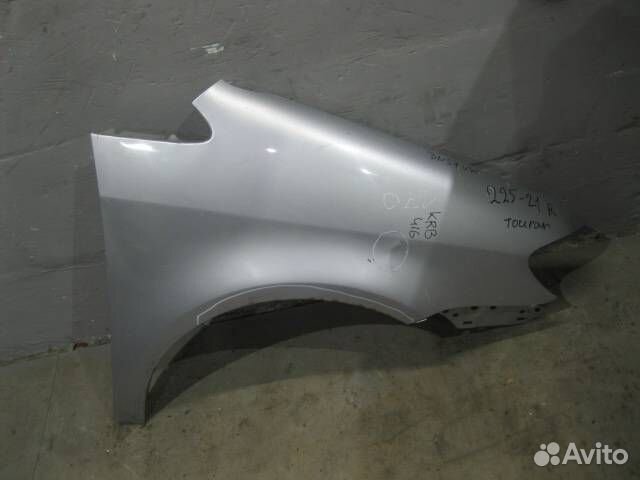 Крыло переднее правое от VW Touran 2003-2010