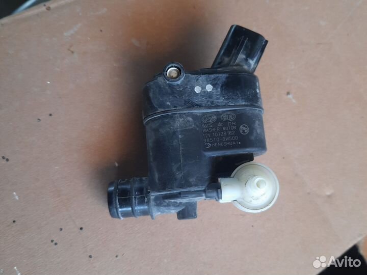 Насос омывателя Kia Sportage Hyundai Santa Fe 3