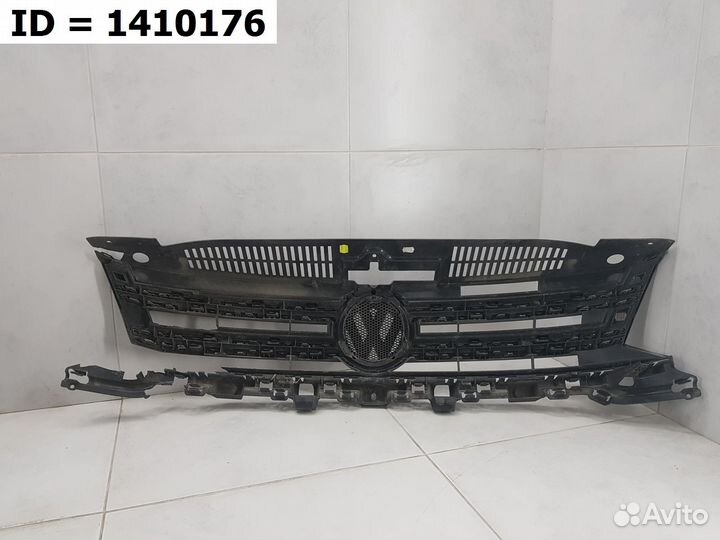 Решетка радиатора Volkswagen Tiguan
