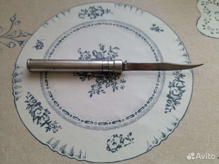 Нож на резбе