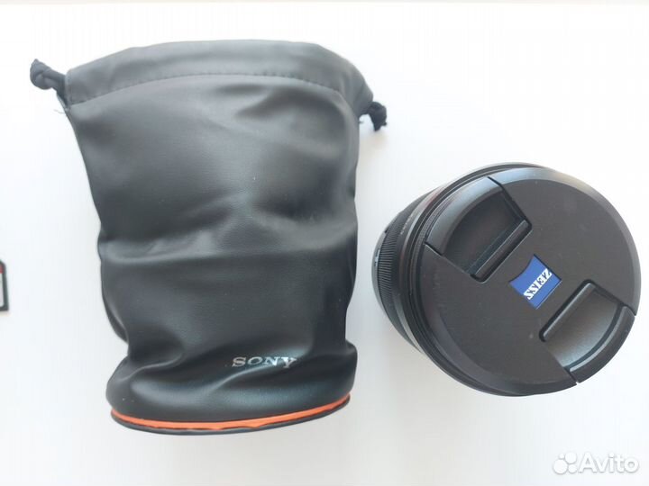 Sony Carl Zeiss Sonnar T135mm f/1.8 (Рассрочка)