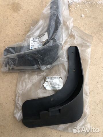 Брызговики передние Rezzo