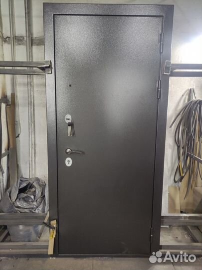 Дверь входная утепленная