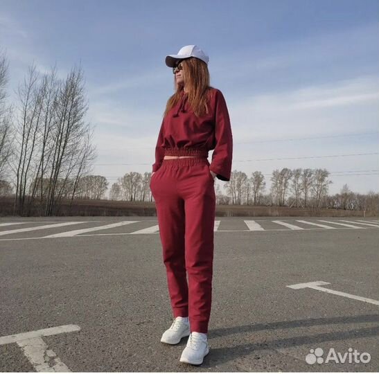 Спортивный костюм женский 42