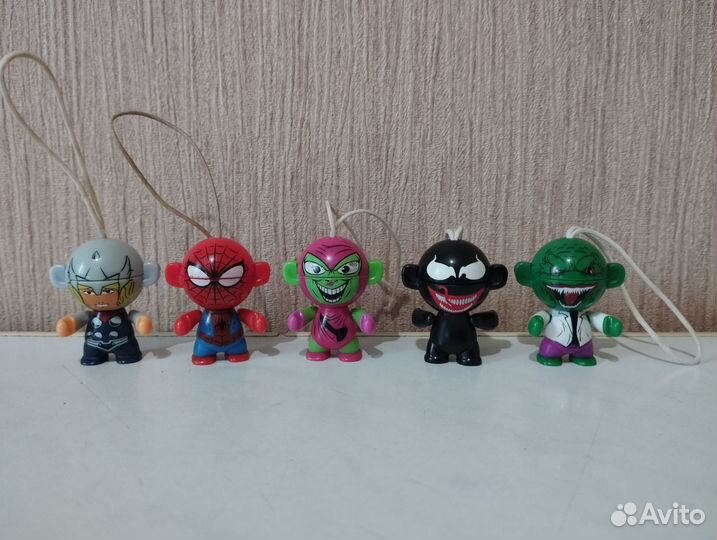 Брелки Супергерои Marvel Киндер-сюрприз
