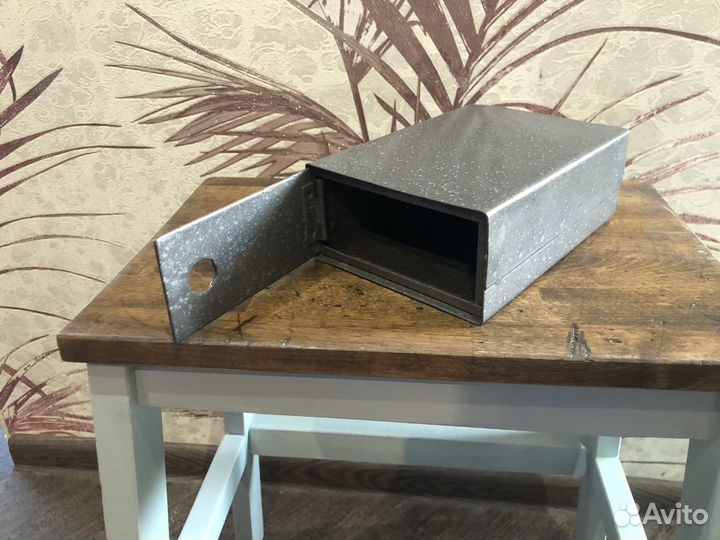 Ящик металлический сейф