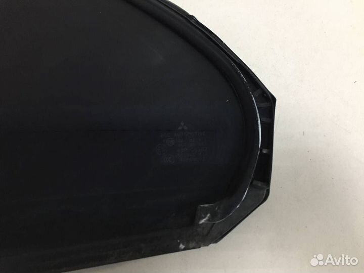 Стекло двери задней левой форточка Mitsubishi Lanc