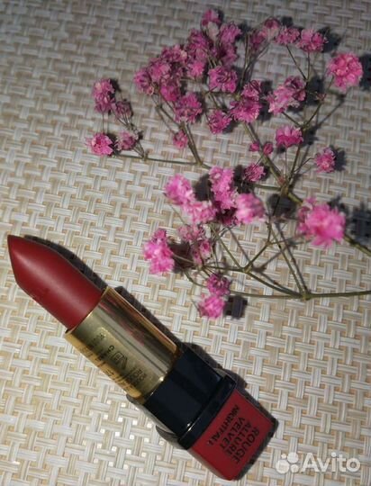 Chanel rouge allure velvet тон 63, матовая помада