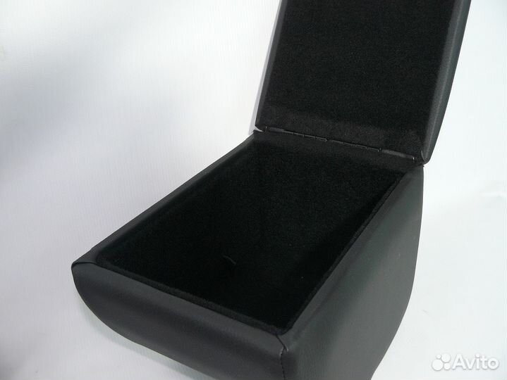 Подлокотник для Фольксваген Джетта, Экокожа