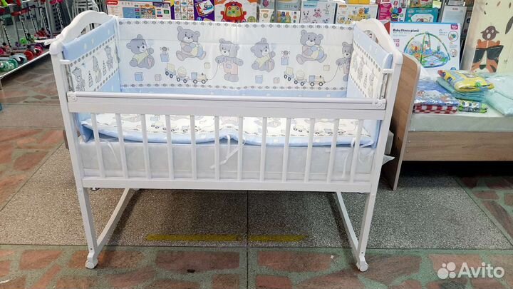 Бортики в кроватку мишки (новые)