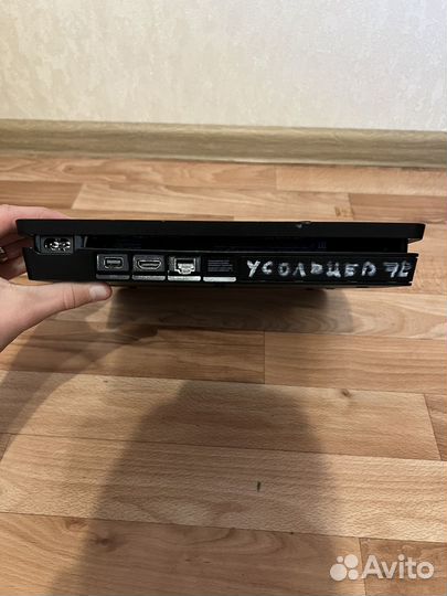 Sony PS4 slim 1tb