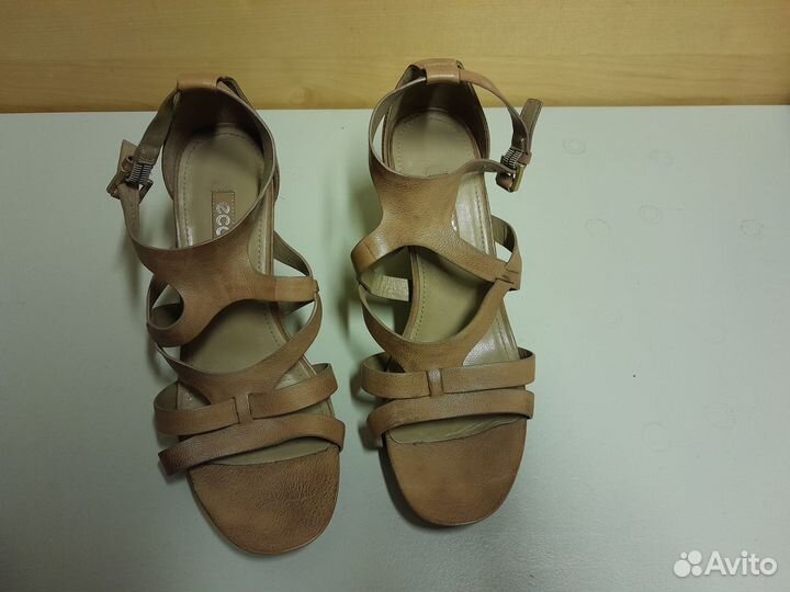 Босоножки женские 38 размер