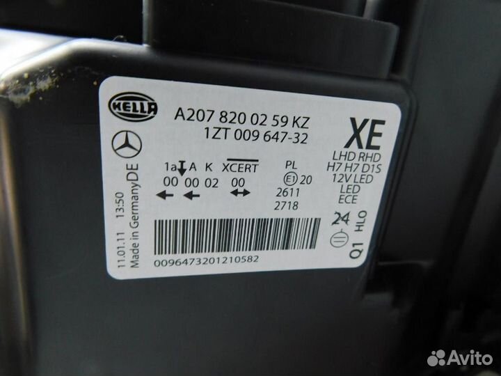 Фара правая Mercedes-Benz E-Class