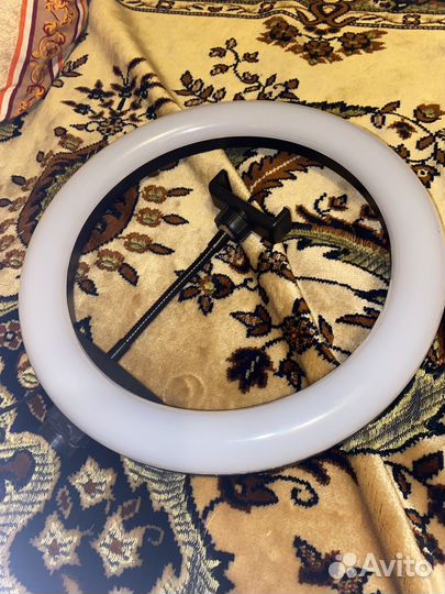 Кольцевая лампа