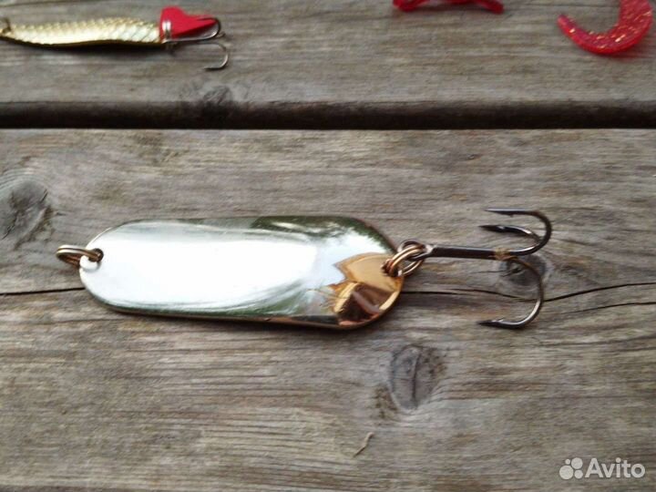 Снасти для рыбалки, блесна