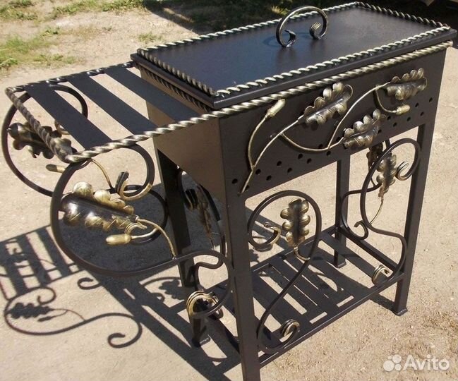 Мангал кованный c крышей