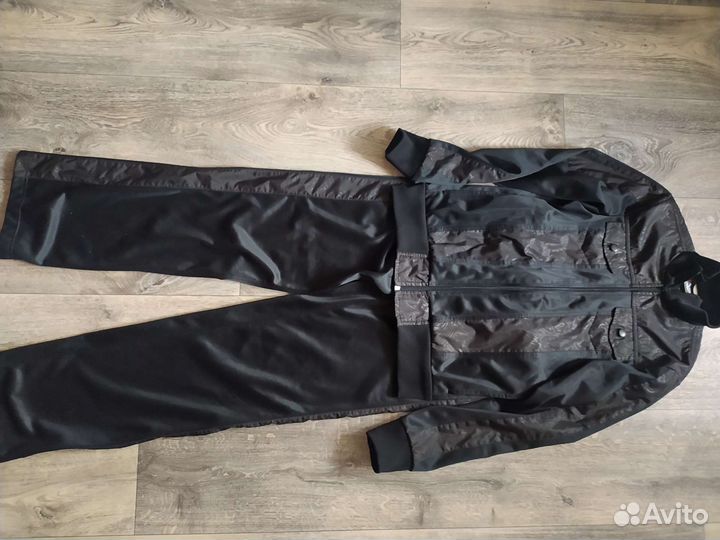 Спортивный костюм для девочки XS