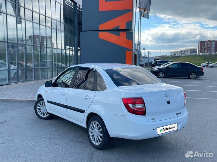 LADA Granta 1.6 AT, 2014, 150 000 км