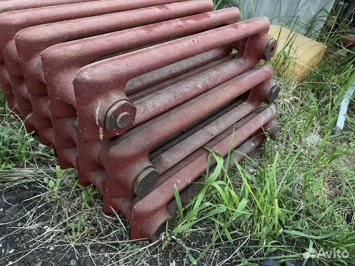 Батарея чугунная новая по 7 секций