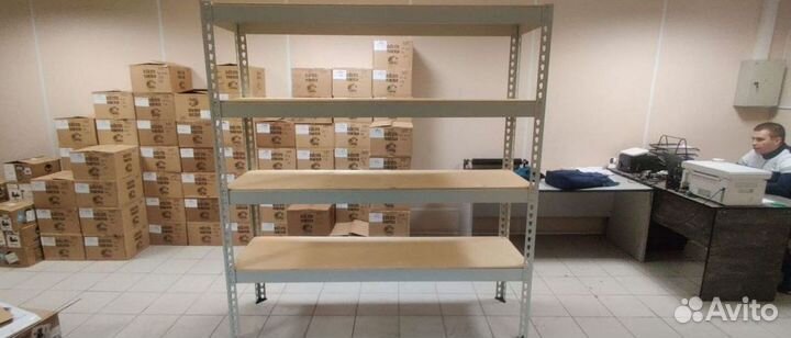 Металлический стеллаж