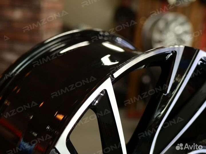 Литые диски FR R17 на Volkswagen. Арт1066