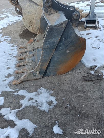 Ковш для экскаватора-погрузчика JCB 3cx,4cx