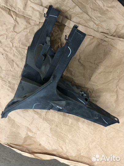 Кронштейн фары Bmw e71