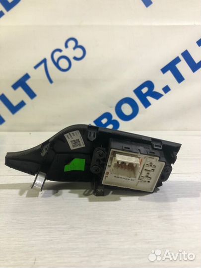 Блок управления зеркалами KIA ceed JD 1.4 мт униве