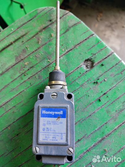 Выключатель концевой