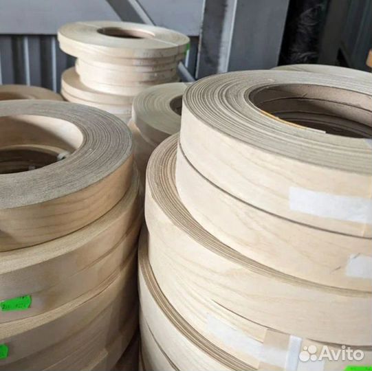 Кромка ясень толщина 0,6 мм ширина 30 мм с клеем