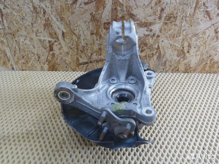 Кулак поворотный передний левый VW Passat B7 2011-2015 (3C0407253F)