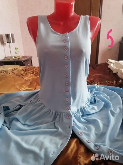 Костюмы и платья для торжеств и отдыха