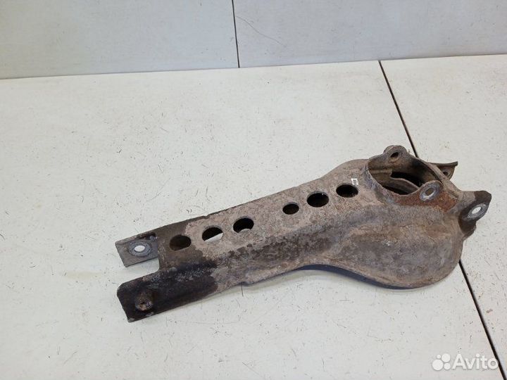 Рычаг задний правый нижний Volvo S80 2.5 1999