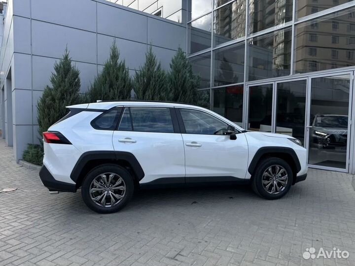 Toyota RAV4 2.0 CVT, 2024