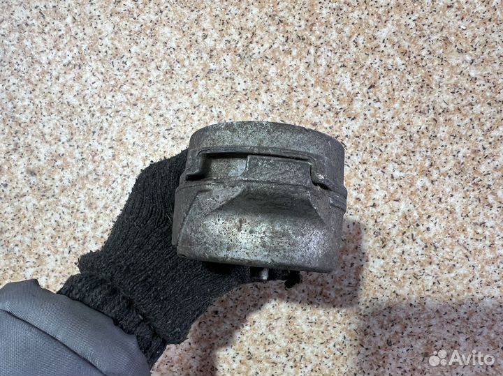 Натяжитель ремня газ волга 31105 chrysler