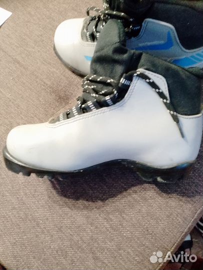 Ботинки лыжные детские