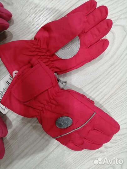 Перчатки-непромокашки новые на 6-8 лет