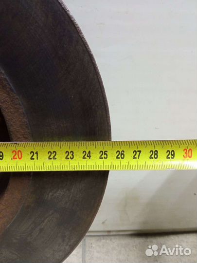 Диск тормозной передний Volkswagen Golf 3