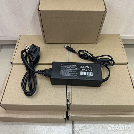 Блок питания 12В 5А