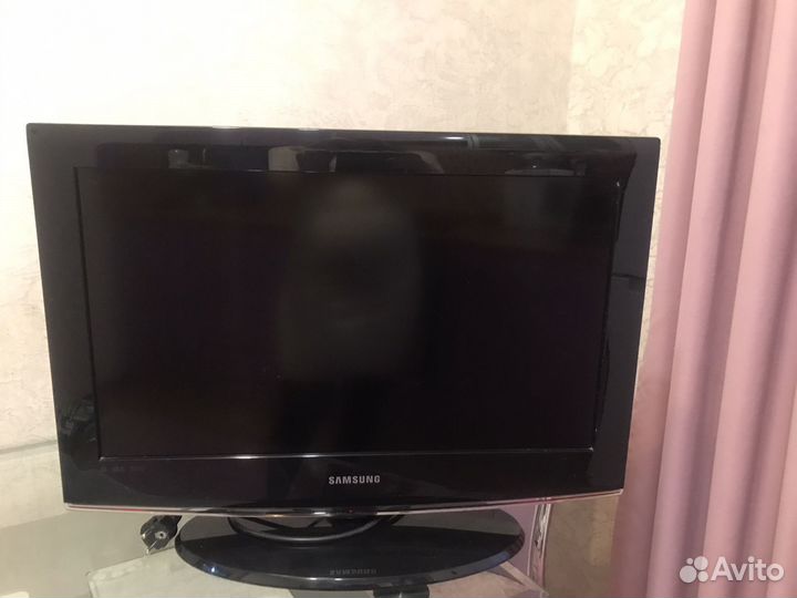 Телевизор samsung