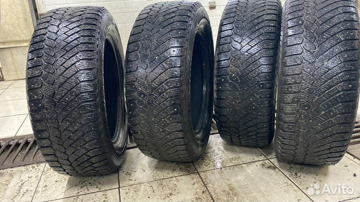 Gislaved Nord Frost 200 215/60 R16