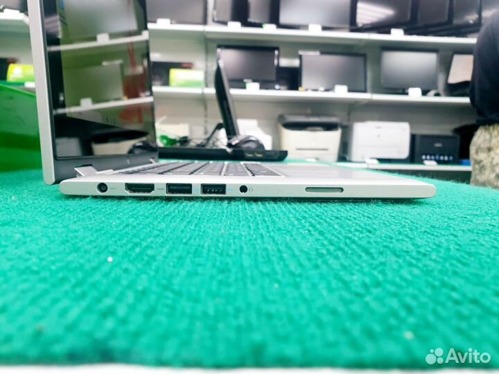 Ноутбук Dell компактный шустрый сенсорный